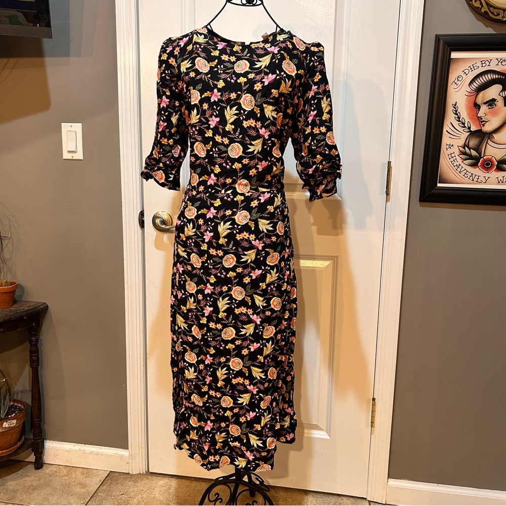 LOFT NWT Floral Ruffle Sleeve Midi Dress